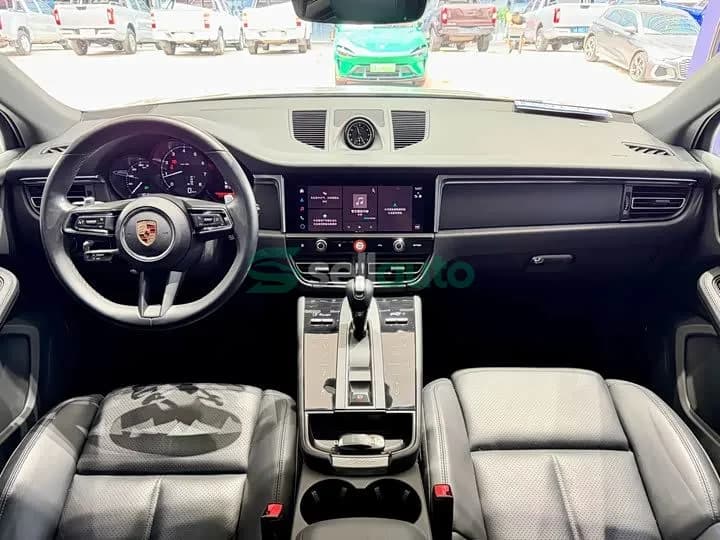 Porsche Macan 2024 8