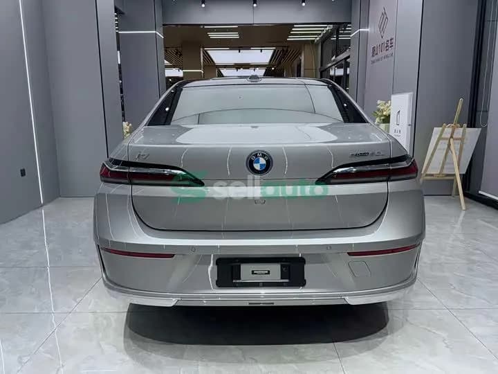 BMW i7 2023 7