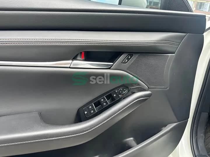 Mazda 3 2023 11