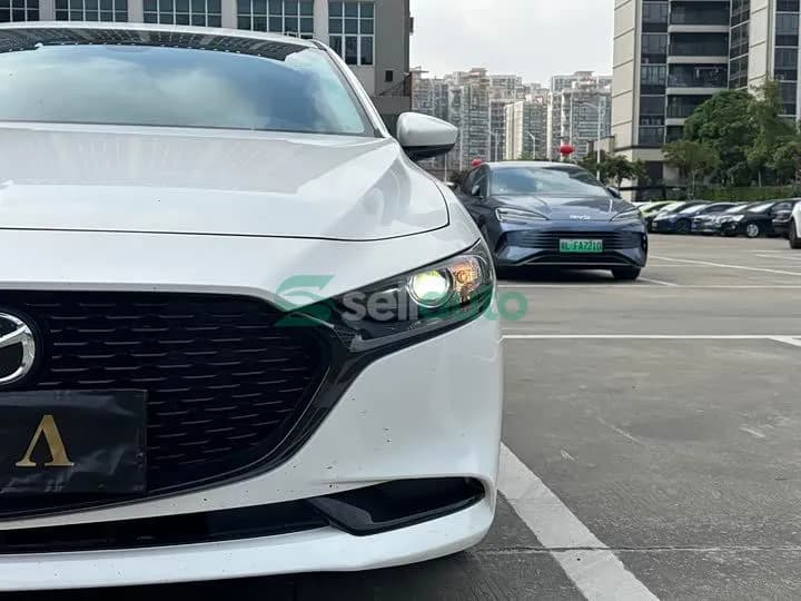 Mazda 3 2023 6
