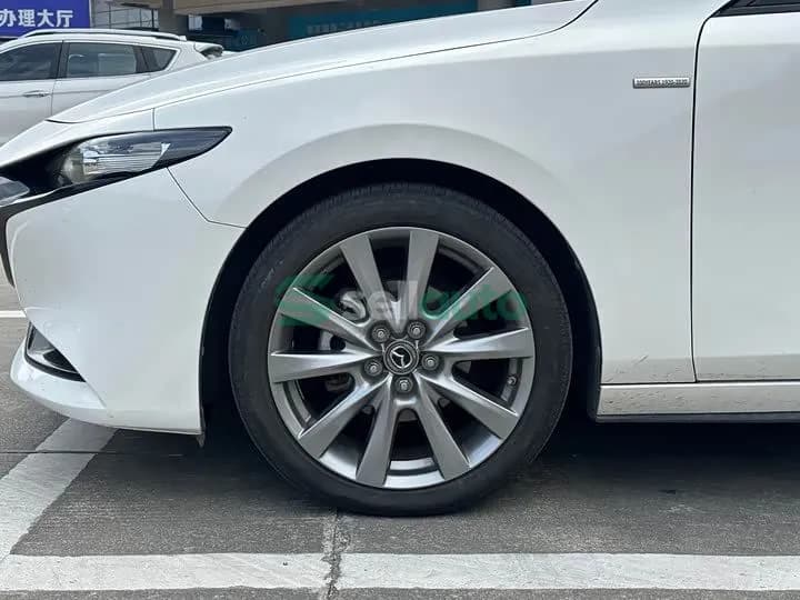 Mazda 3 2023 7