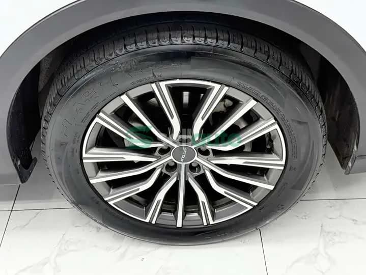Jetour X70 PLUS 2024 12