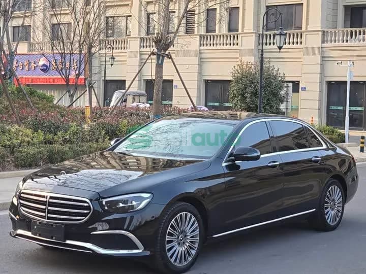 Mercedes-Benz E 2022