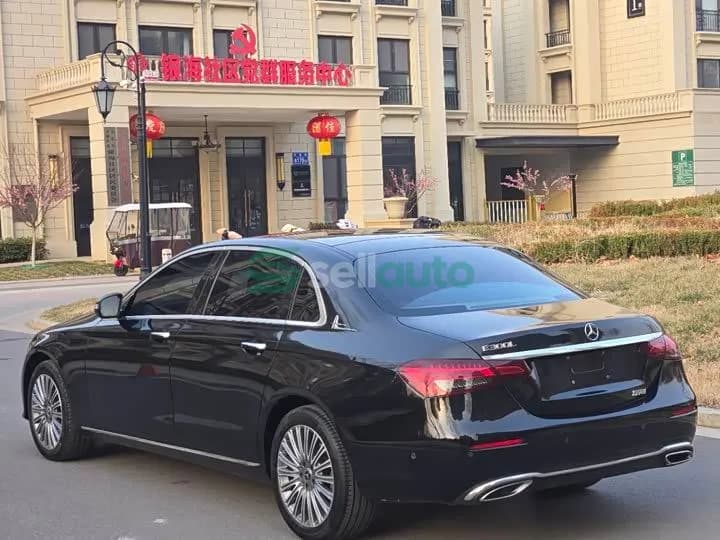 Mercedes-Benz E 2022 7