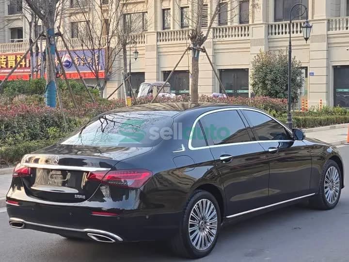 Mercedes-Benz E 2022 9