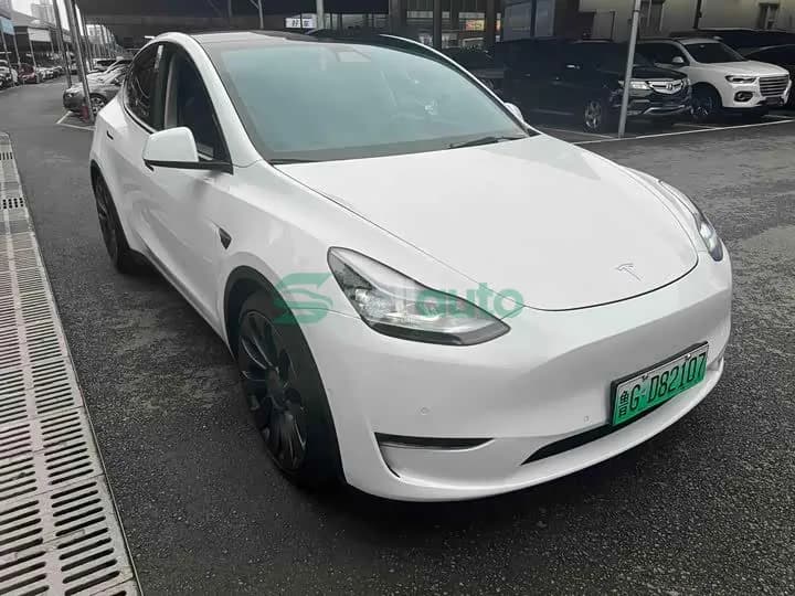 Tesla Model Y 2022 3