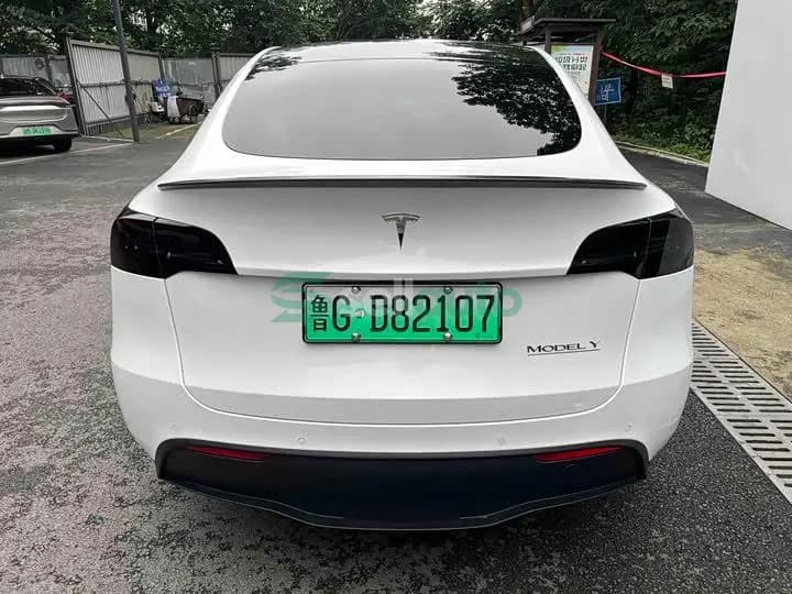 Tesla Model Y 2022 5