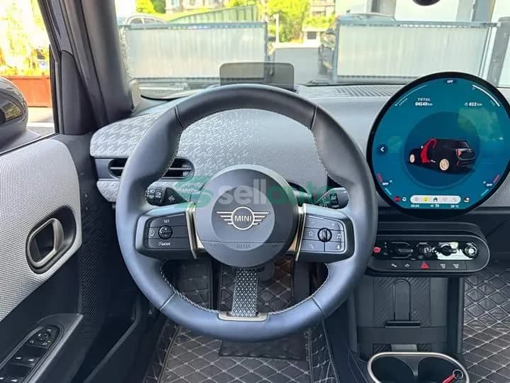 BMW MINI 2024 11