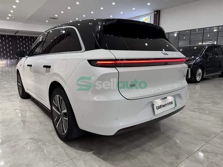 Li Auto L6 2024 6
