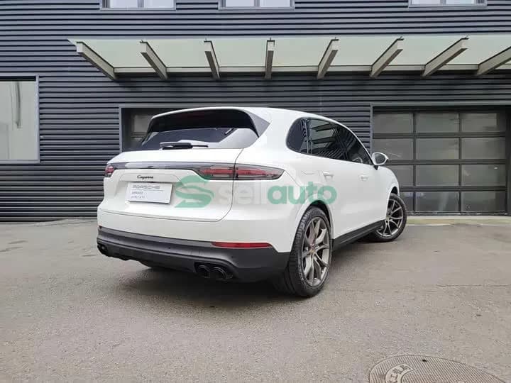 Porsche Cayenne 2022 6