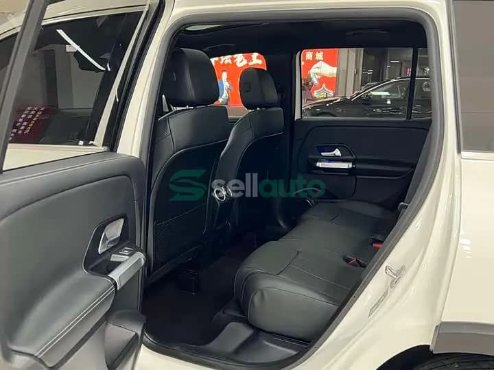 Mercedes-Benz GLB 2023 11