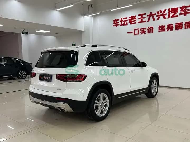 Mercedes-Benz GLB 2023 3