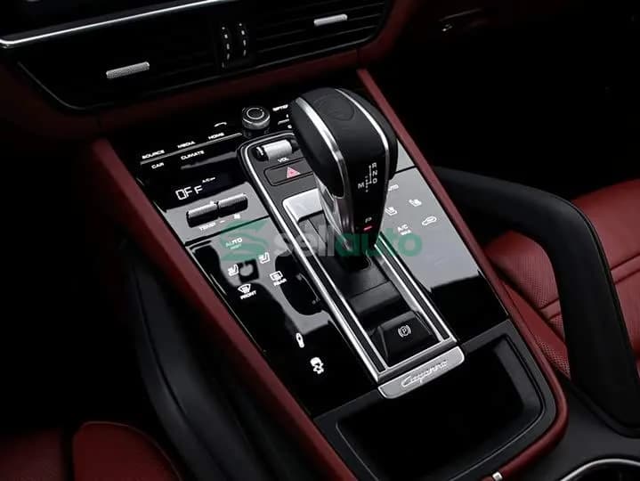 Porsche Cayenne 2024 9