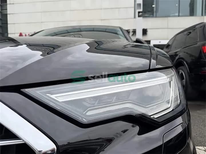 Audi A6L 2022 11