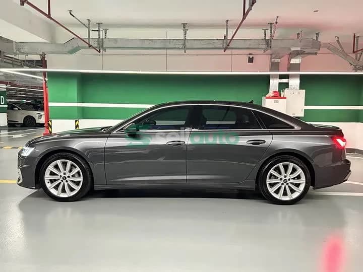 Audi A6L 2023 7