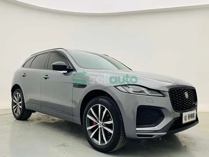 Jaguar F-PACE 2024 3