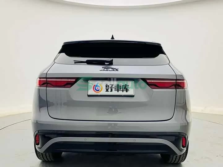 Jaguar F-PACE 2024 6