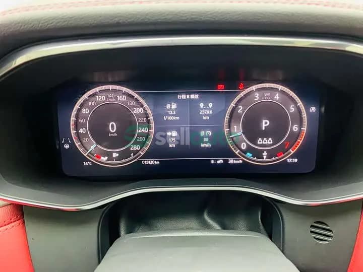 Jaguar F-PACE 2024 9
