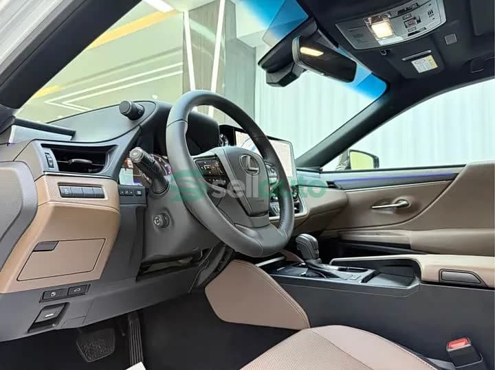 Lexus ES 2025 5