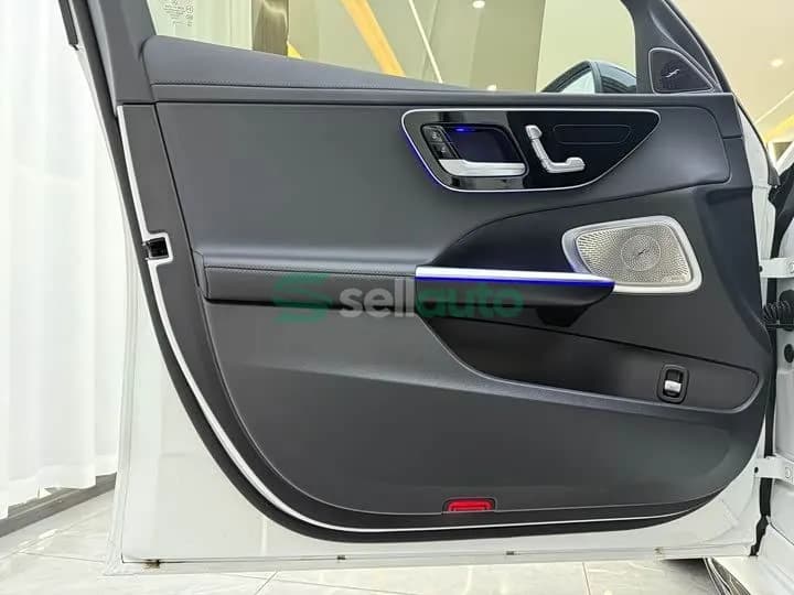 Mercedes-Benz C 2024 3