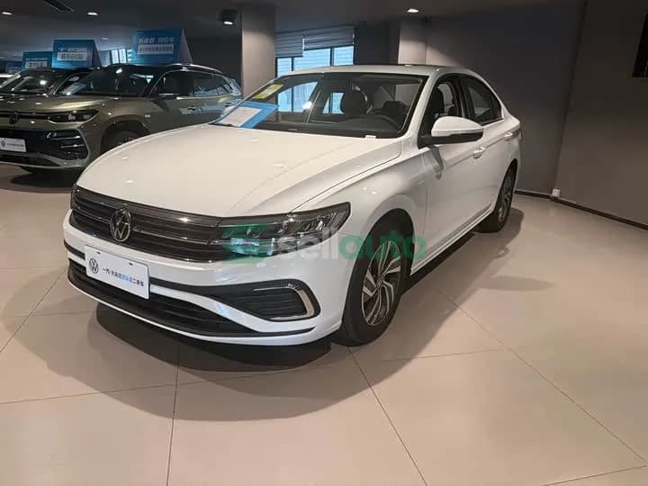 Volkswagen Bora 200TSI DSG 2026