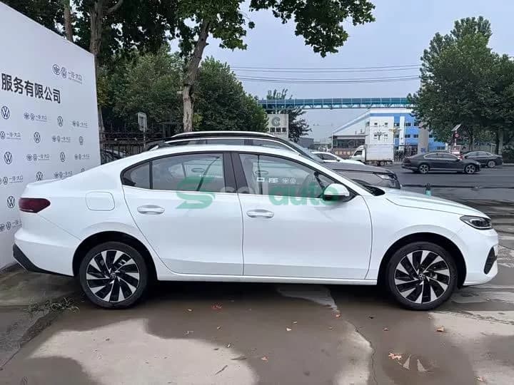 Volkswagen Sagitar S 1.5L 2026 3
