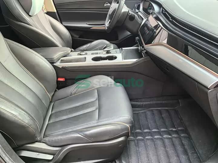 Chery Arrizo 5 2023 12