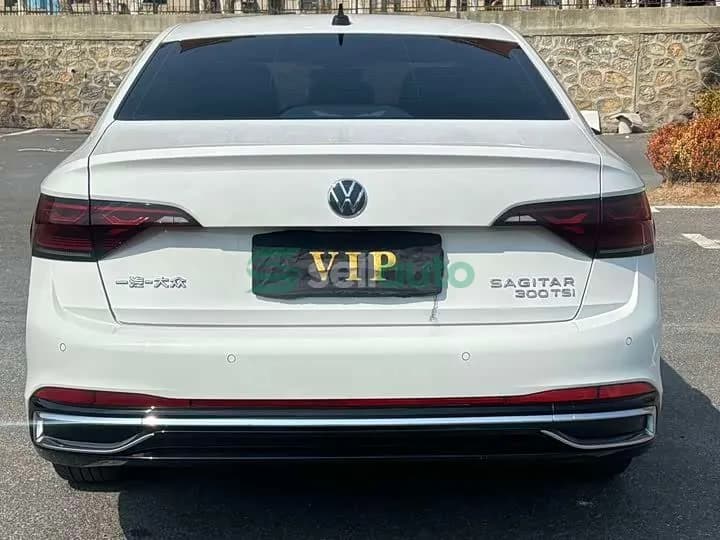 Volkswagen Sagitar 280TSI DSG 2022 5