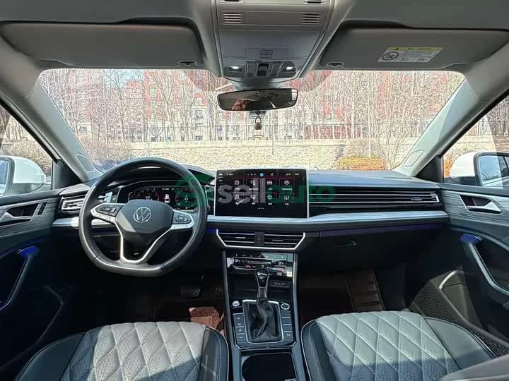Volkswagen Sagitar 280TSI DSG 2022 9
