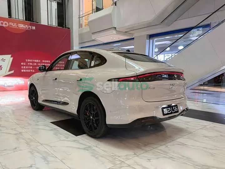 IM Motors Zhiji LS6 2026 8