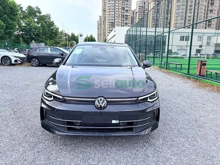 Volkswagen Golf Facelift 300TSI 2025 2
