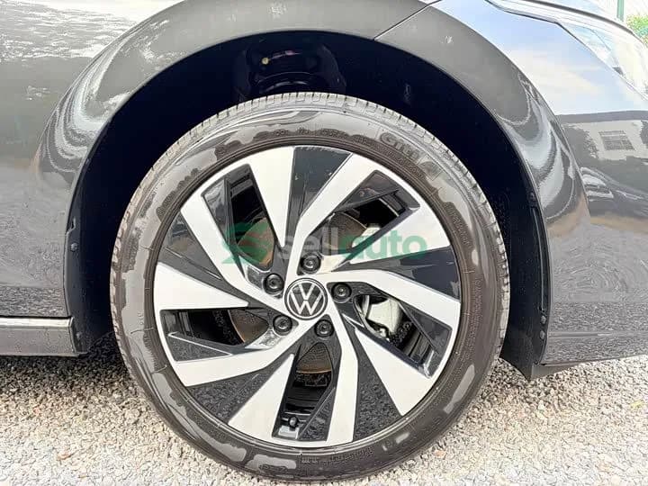 Volkswagen Golf Facelift 300TSI 2025 4
