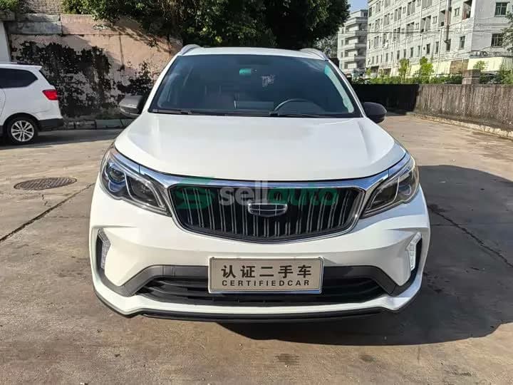 Geely Emgrand X3 2022 2