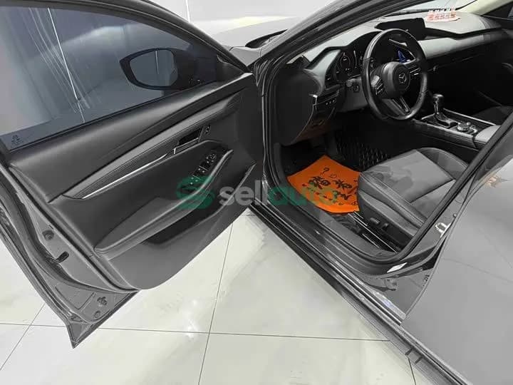 Mazda 3 Axela 2.0L 2022 7
