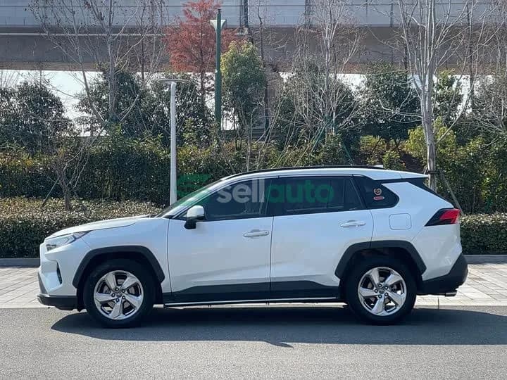 Toyota RAV4 2.0L CVT 2021 7
