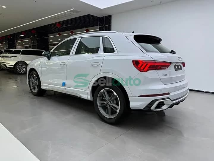 Audi Q3 2024 3