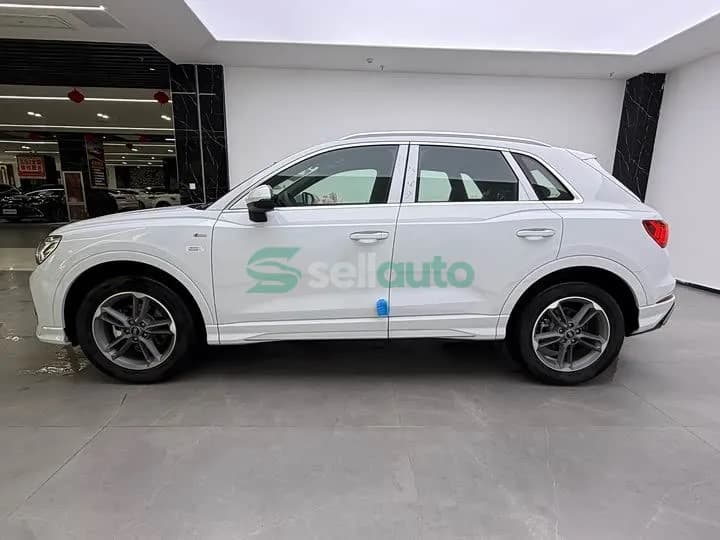 Audi Q3 2024 5