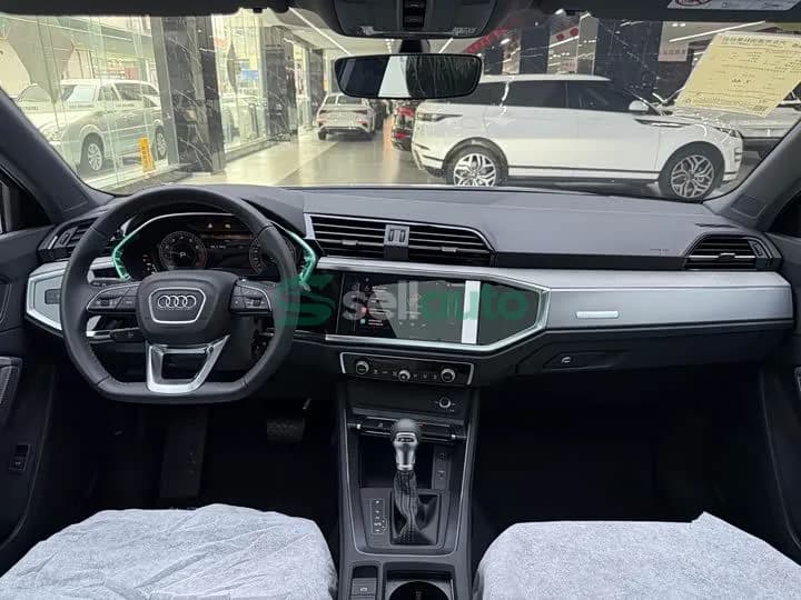Audi Q3 2024 8