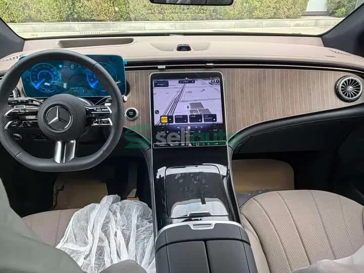 Mercedes-Benz EQE SUV 2026 5