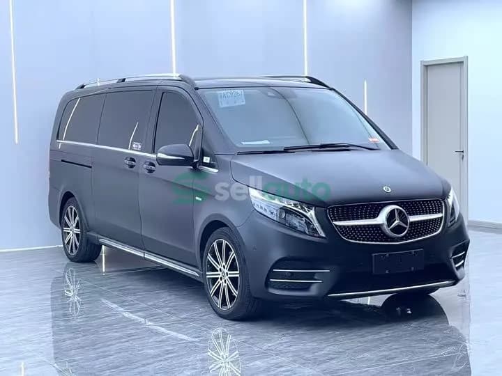 Mercedes-Benz V-Class V 260 2023 3