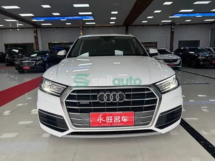 Audi Q5L 40 TFSI 2021 1