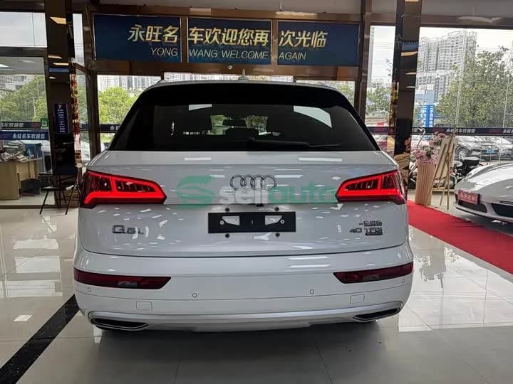 Audi Q5L 40 TFSI 2021 8