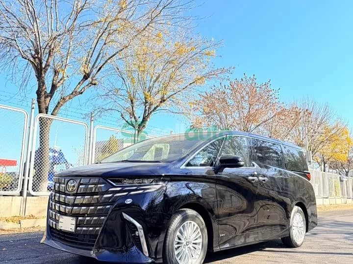 Toyota Alphard 2025 1