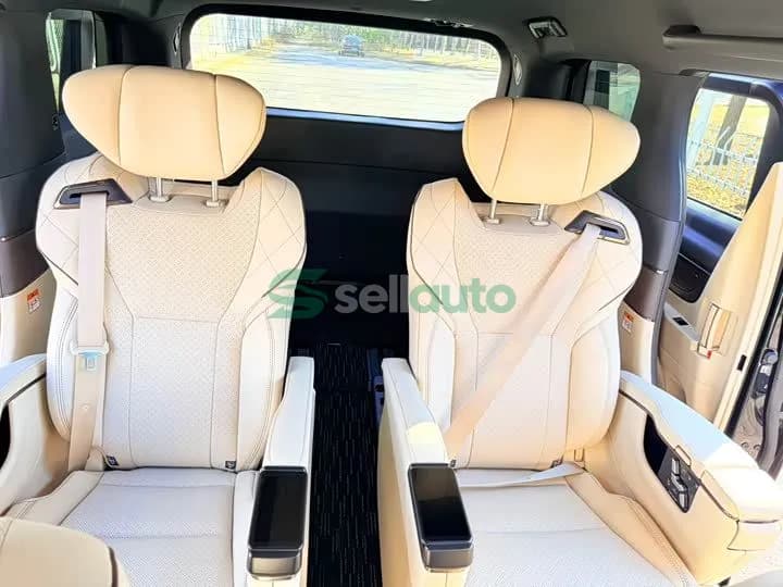 Toyota Alphard 2025 5