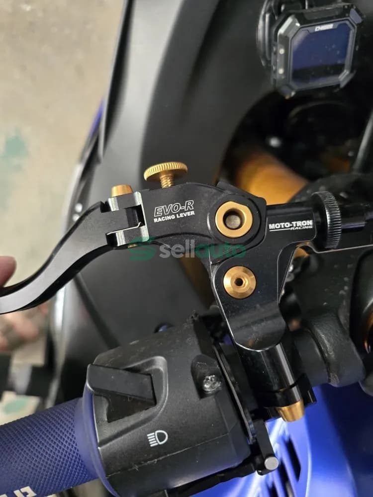 Yamaha YZF-R3 2022 3