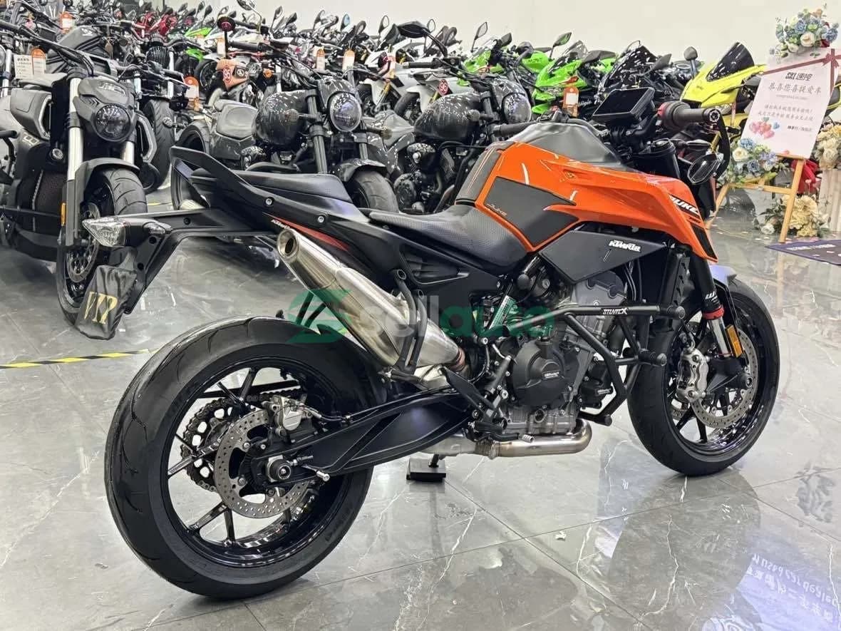KTMR2R 790 Duke 2025 3