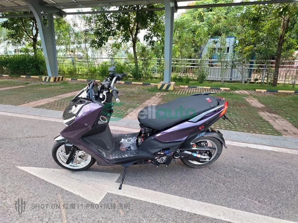 KYMCO KRV180 2022 2
