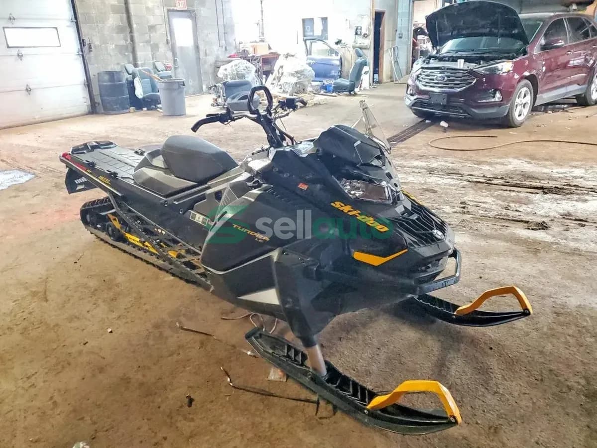 Ski-doo Expedition LE 2025