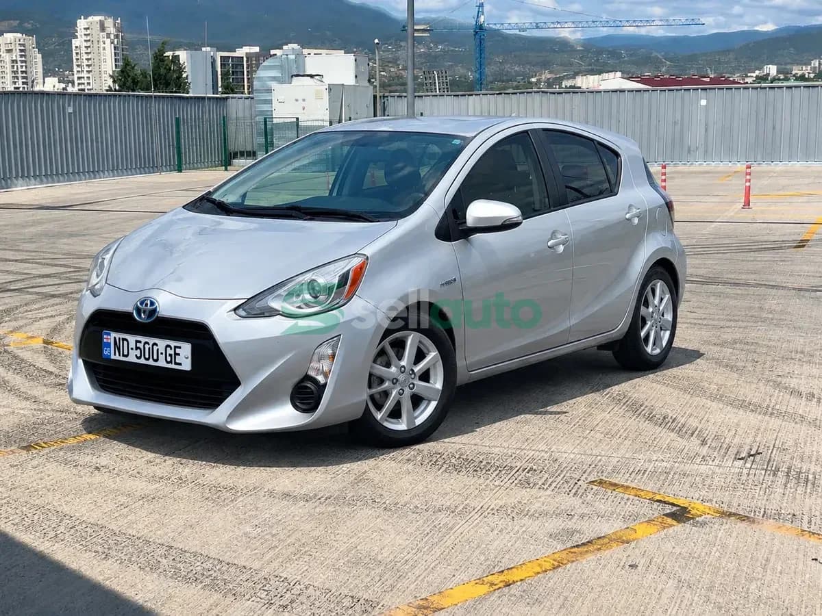 Toyota Prius C 2015