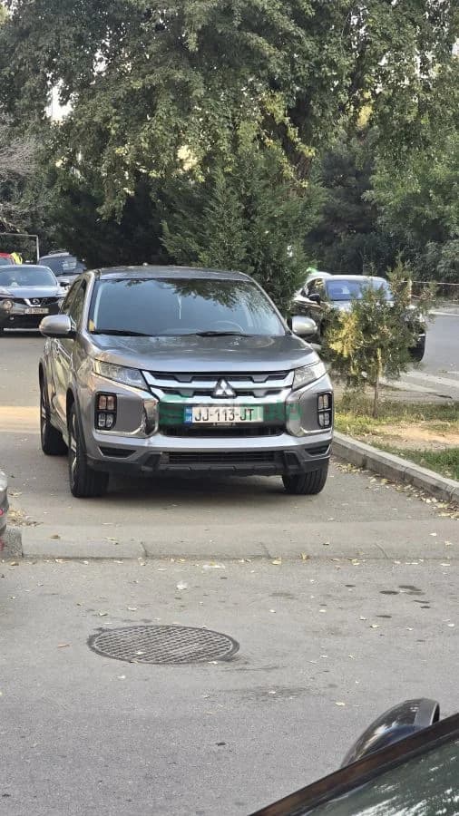 Mitsubishi Outlander Sport 2021